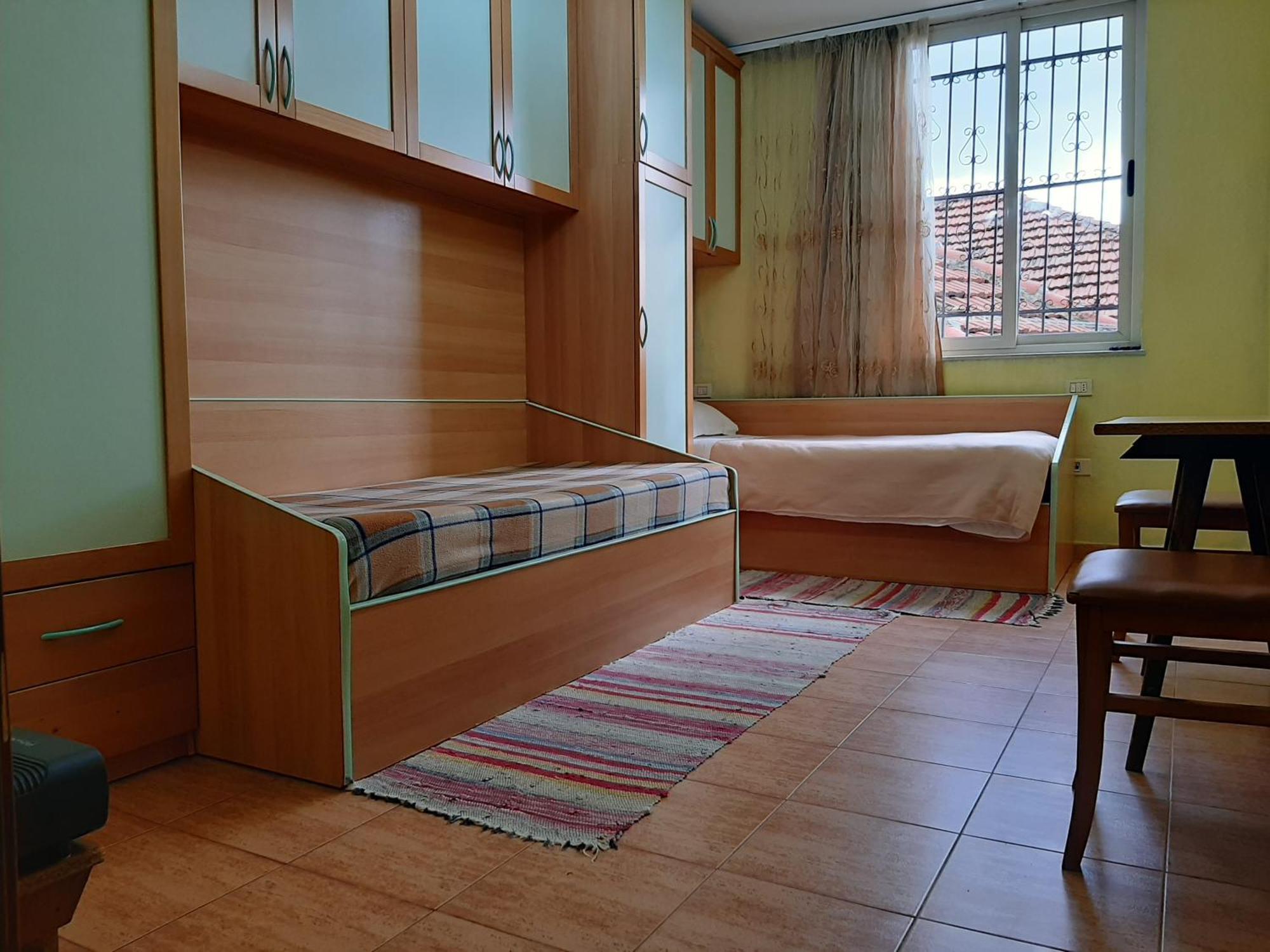 Enki'S Guesthouse Tirana Exterior foto